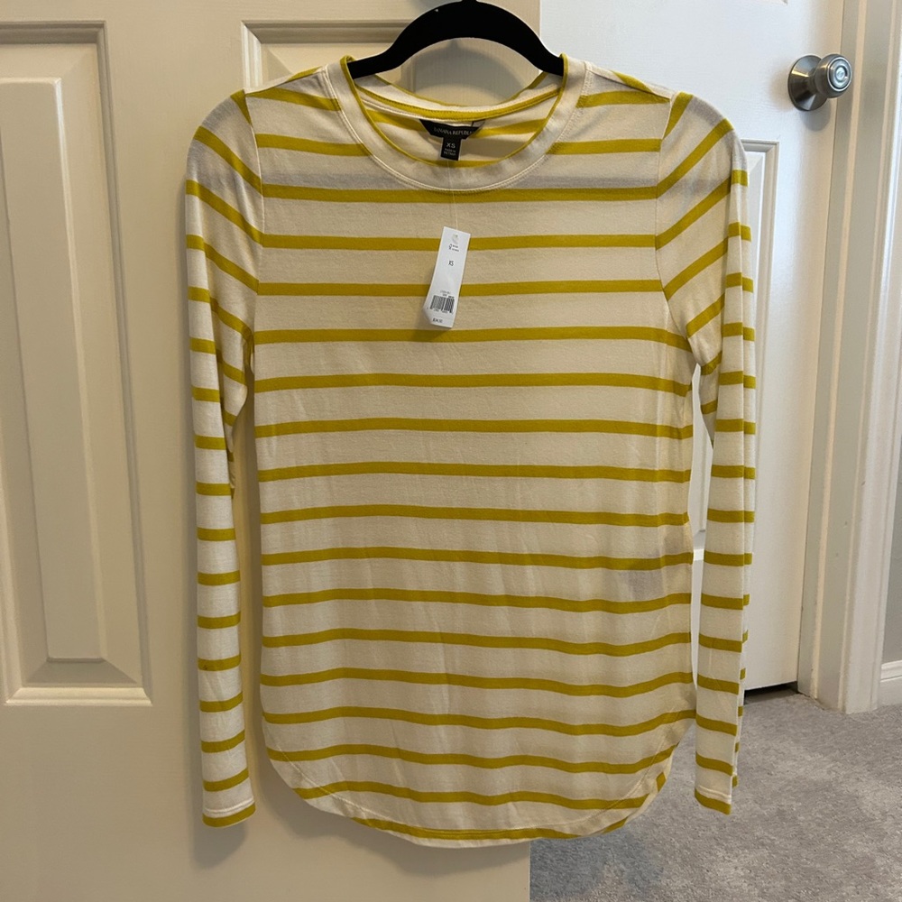 NWT Banana Republic Long Sleeve Tee